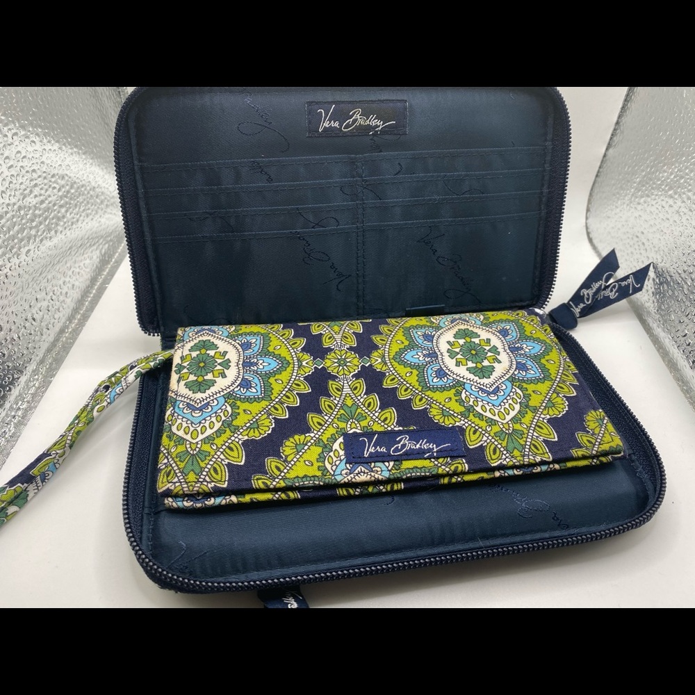 Wristlet